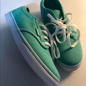 Vans size 3